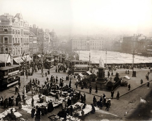 Nottingham's Market Place (c1925) © Nottingham City Transport